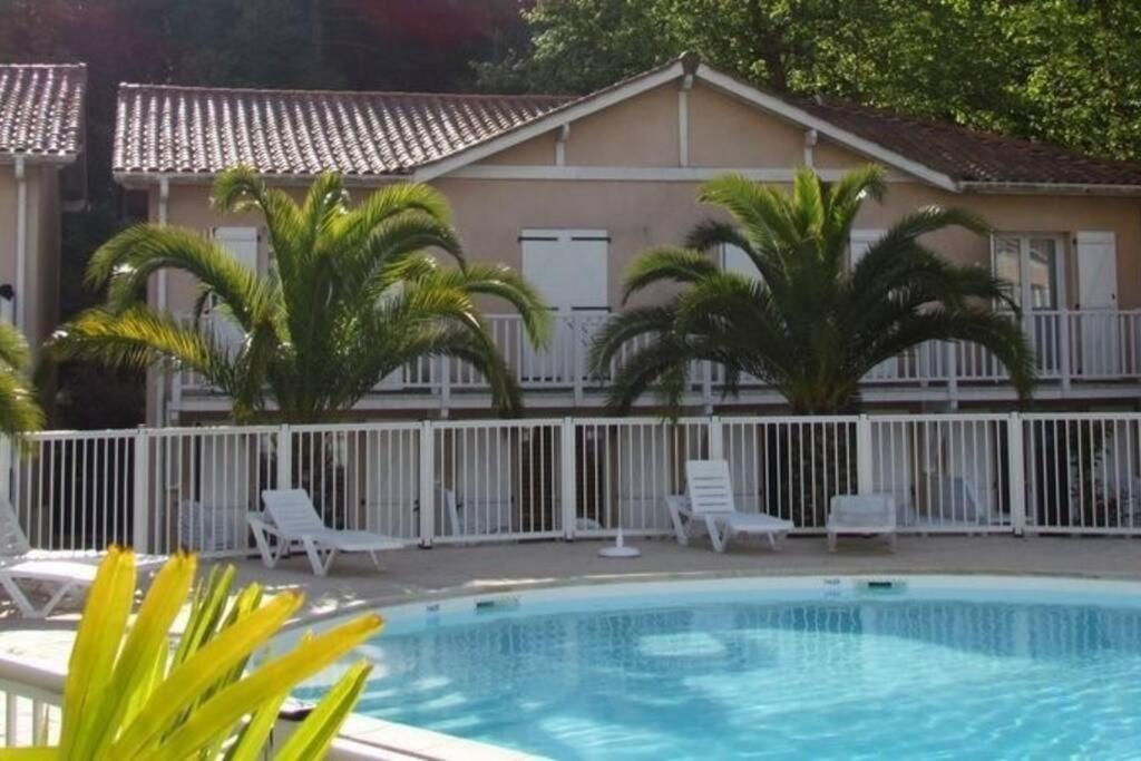 T3 En Duplex Avec Grande Piscine Apartment Anglet Exterior photo