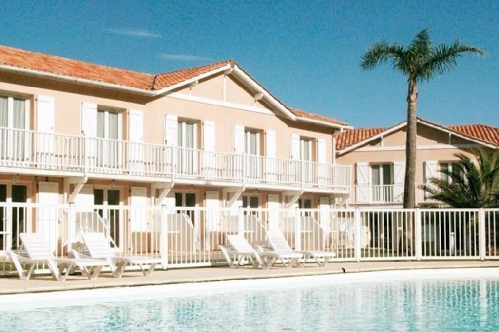 T3 En Duplex Avec Grande Piscine Apartment Anglet Exterior photo